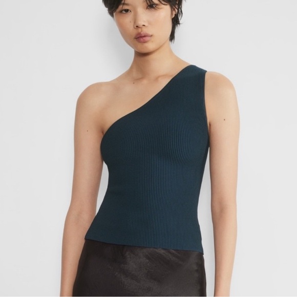 Aritzia Babaton Sculpt Knit Seven Top - Picture 1 of 1